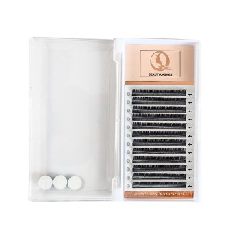 Glossy classic eyelash extension